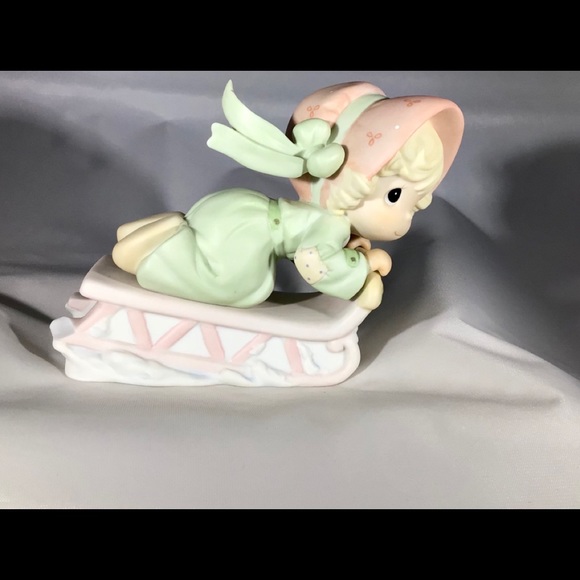 PRECIOUS MOMENTS “Slide into the...” sled figurine - Picture 5 of 16